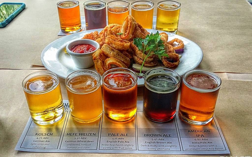 Faultline Brewing Company | restaurant | 1235 Oakmead Pkwy, Sunnyvale, CA 94085, USA | 4087362739 OR +1 408-736-2739
