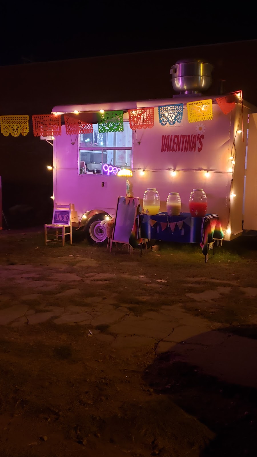 Valentinas | restaurant | 115 S Ave C, Elgin, TX 78621, USA | 5126634965 OR +1 512-663-4965