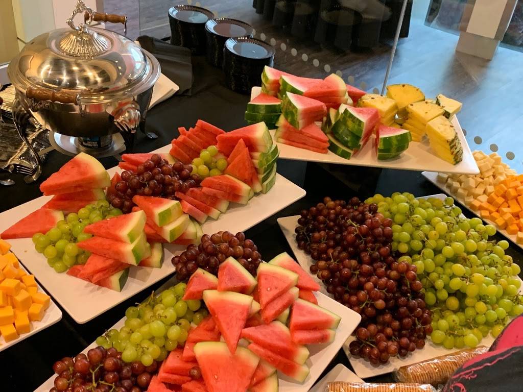 Big Mommas And Grannys Catering | restaurant | 7546 US-70, Bartlett, TN 38133, USA | 9012088125 OR +1 901-208-8125