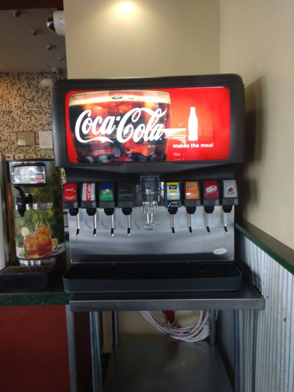 WingShop | restaurant | 1115 E Bidwell St, Folsom, CA 95630, USA | 9169842000 OR +1 916-984-2000