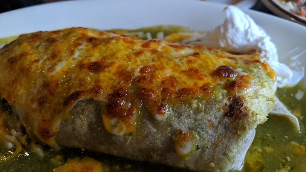 Super Antojitos | restaurant | 341 E First St, Tustin, CA 92780, USA | 7148322252 OR +1 714-832-2252