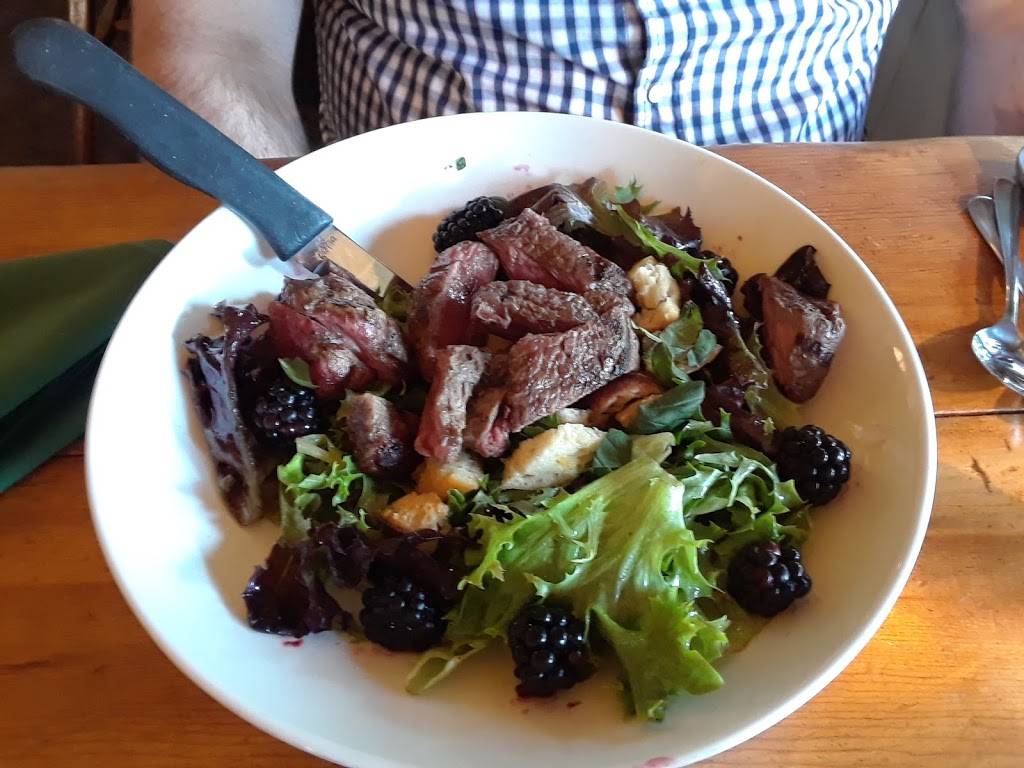 Duffys Tavern | restaurant | 113 E Main St, Boalsburg, PA 16827, USA | 8144666241 OR +1 814-466-6241