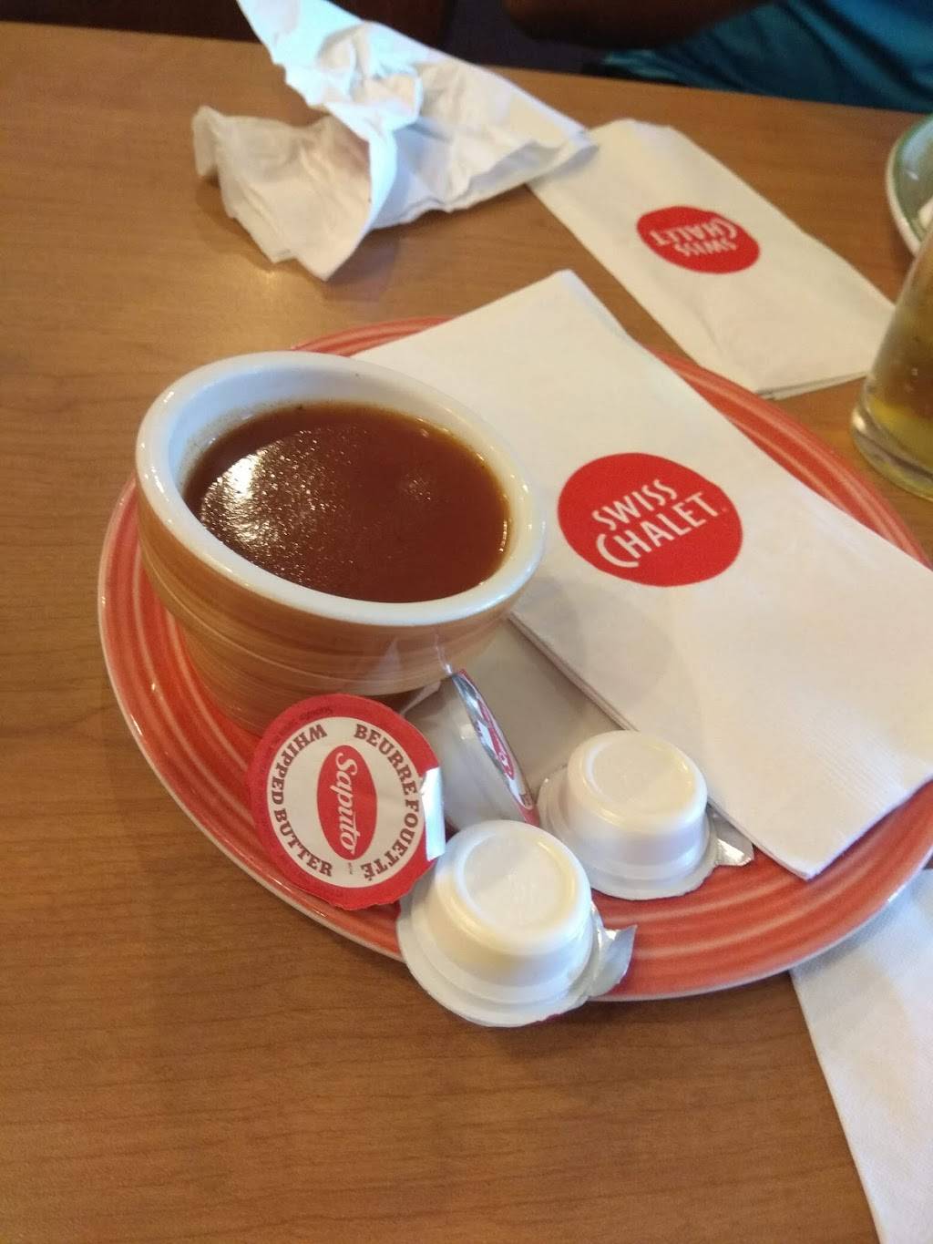 Swiss Chalet | restaurant | 44-1111 Davis Dr, Newmarket, ON L3Y 8X2, Canada | 9058533311 OR +1 905-853-3311