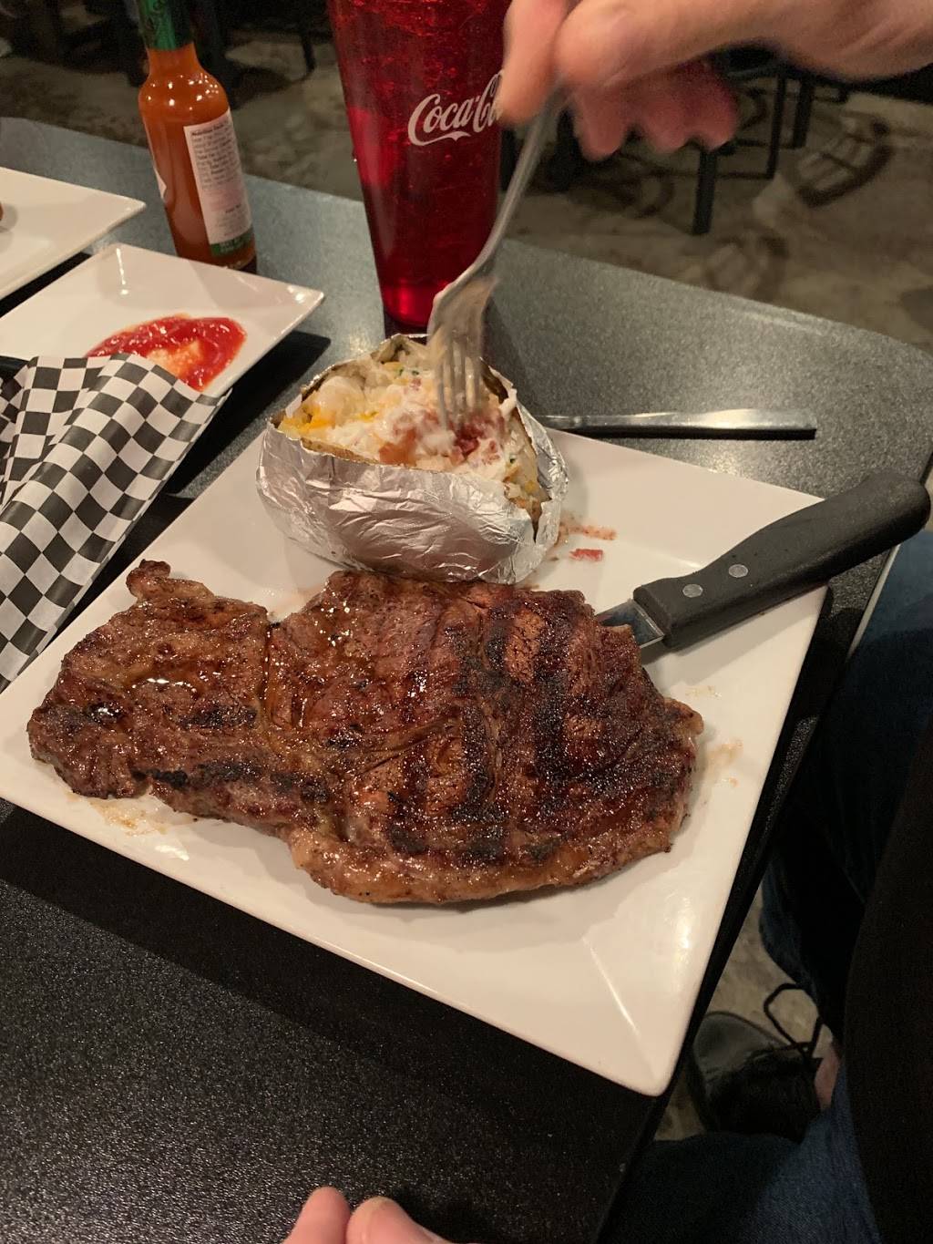 Pelican Landing Grill | restaurant | 6473 LA-44 #123, Gonzales, LA 70737, USA | 2254744004 OR +1 225-474-4004