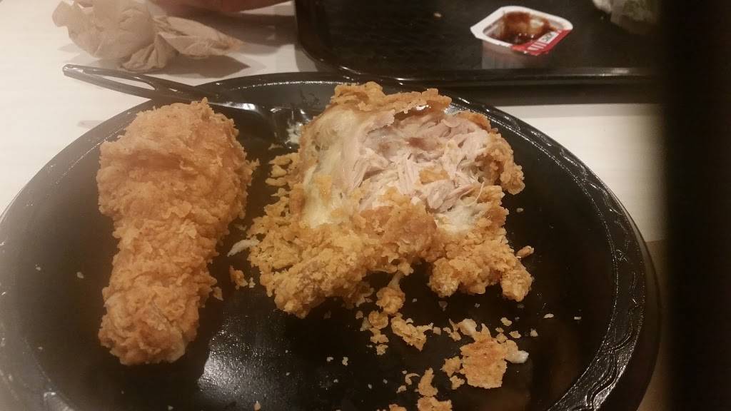 KFC | restaurant | 1969 W, FL-48, Bushnell, FL 33513, USA | 3525680078 OR +1 352-568-0078