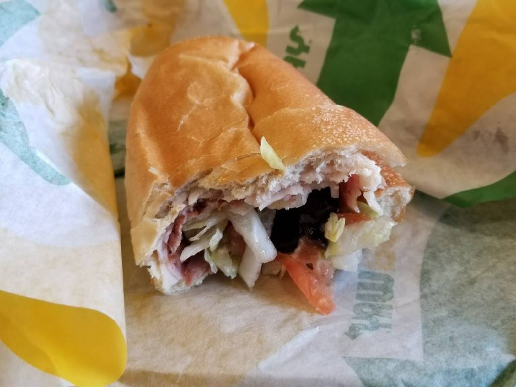 Subway | meal takeaway | 514 City Park Ave #4411, New Orleans, LA 70119, USA | 5044828397 OR +1 504-482-8397