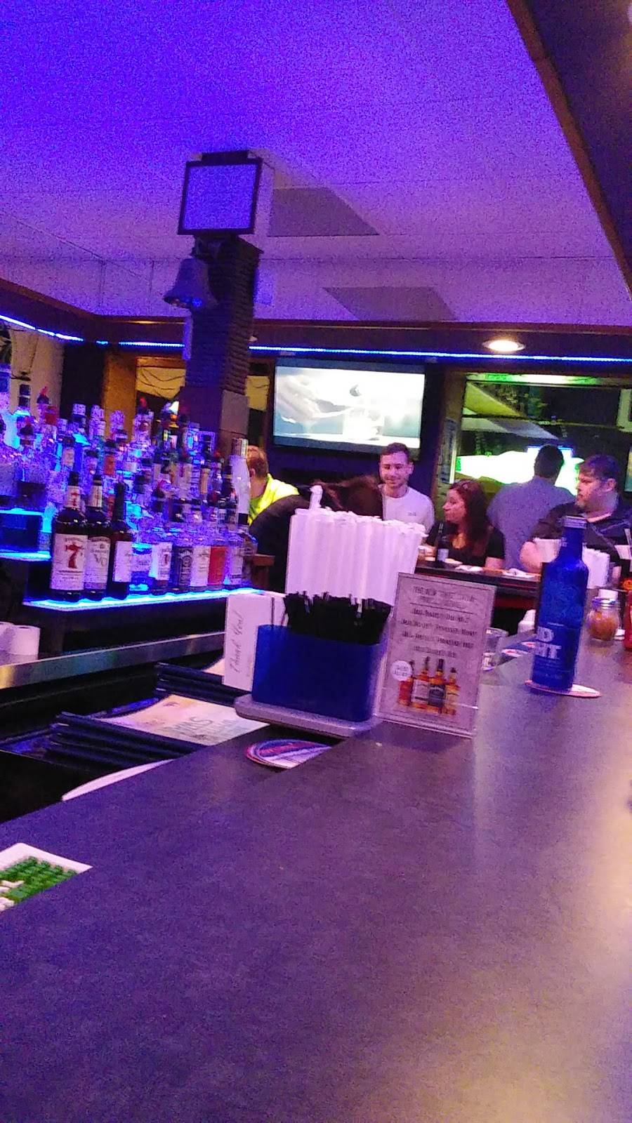 New White Swan | restaurant | 8821 Millers Island Rd, Sparrows Point, MD 21219, USA | 4104775092 OR +1 410-477-5092