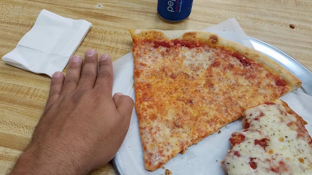 Luciano Pizza | restaurant | 1005 Morris Park Ave # A, Bronx, NY 10462, USA | 7188632850 OR +1 718-863-2850