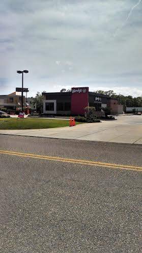 Wendys | restaurant | 7521 Washington Street, Ocean Springs, MS 39564, USA | 2288726449 OR +1 228-872-6449