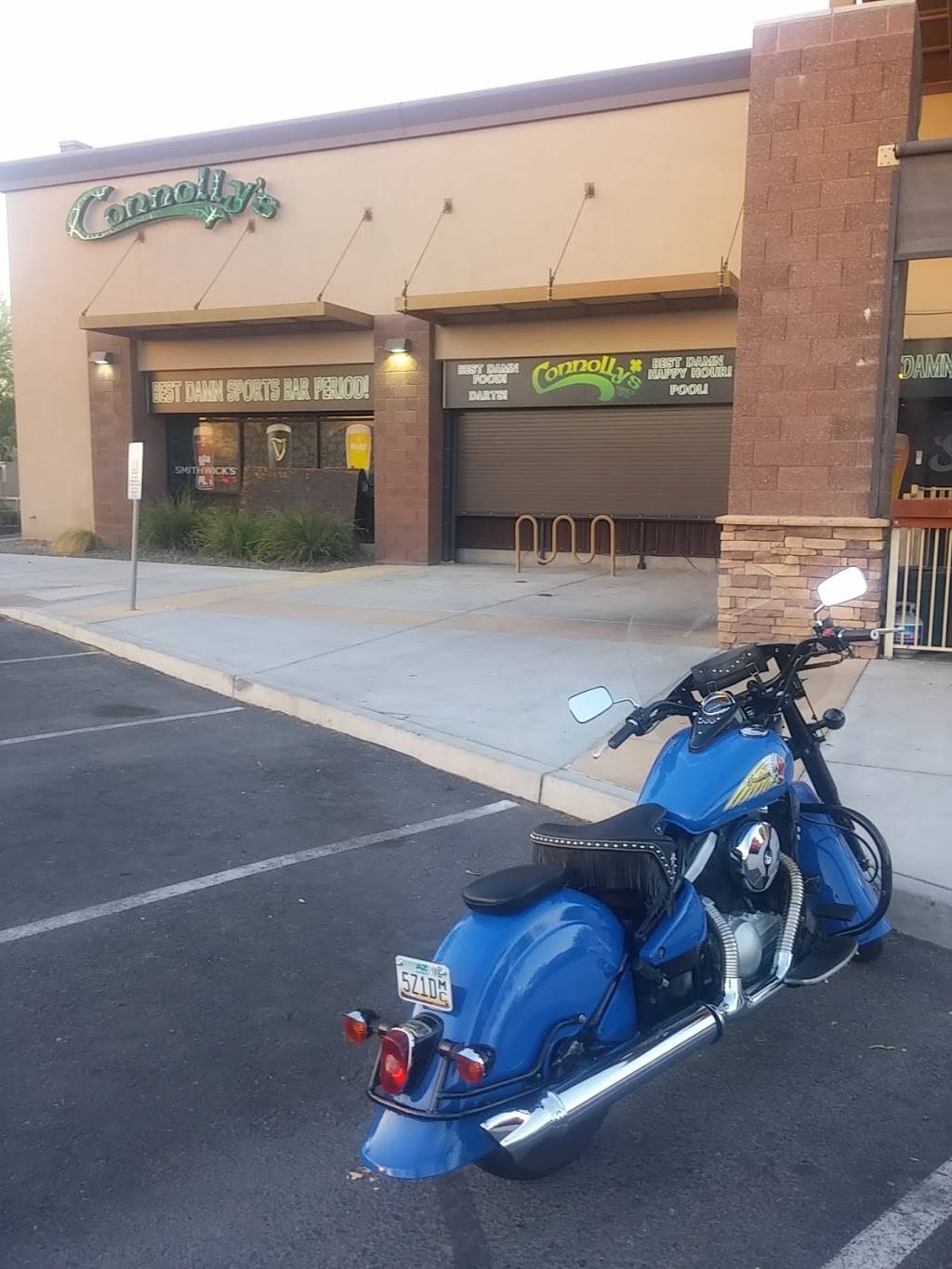 Connollys Sports Grill | night club | 2605 W Carefree Hwy, Phoenix, AZ 85085, USA | 6238795997 OR +1 623-879-5997