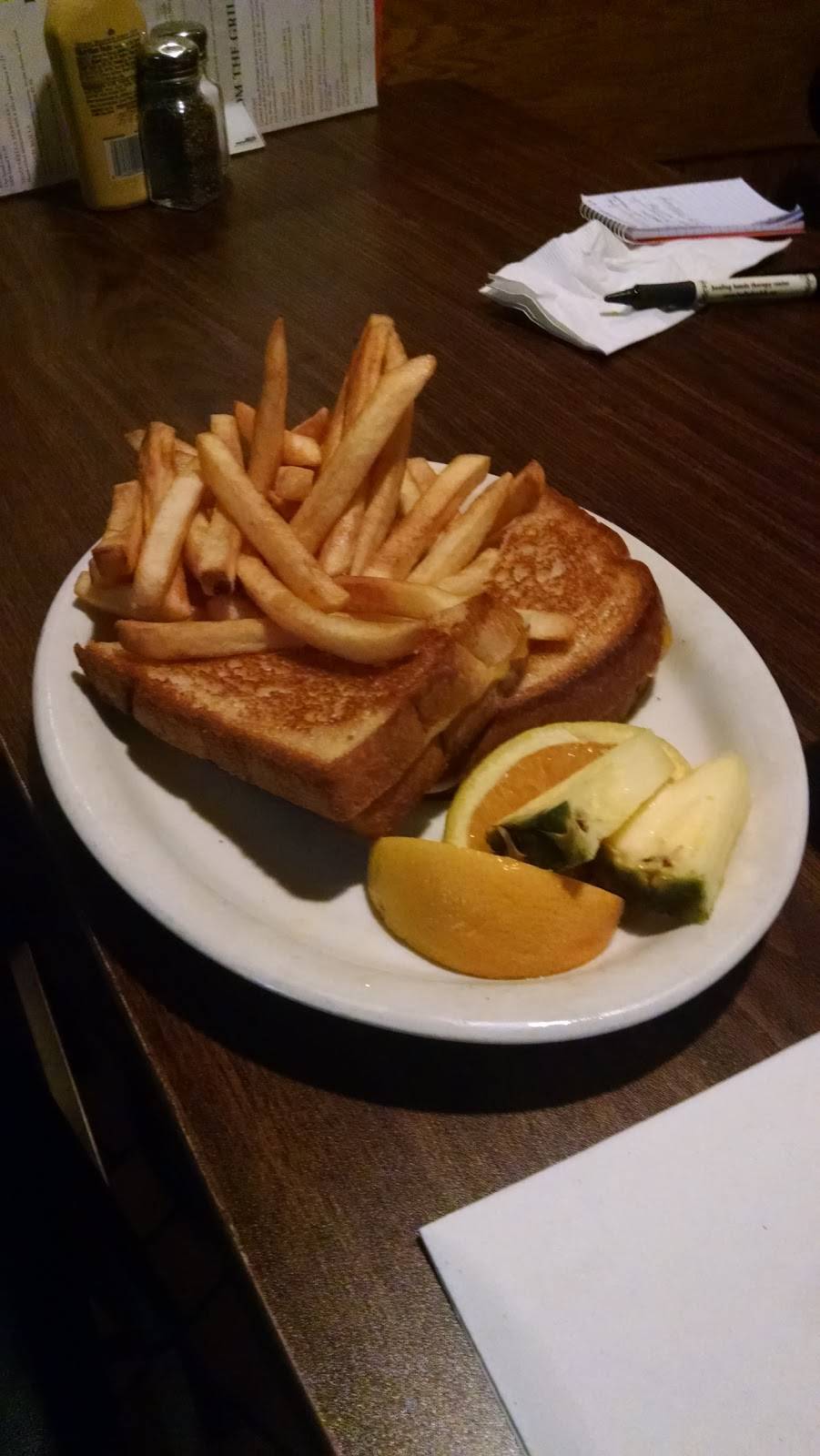 McGinns | restaurant | 5901 W Bluemound Rd, Milwaukee, WI 53213, USA | 4144757546 OR +1 414-475-7546