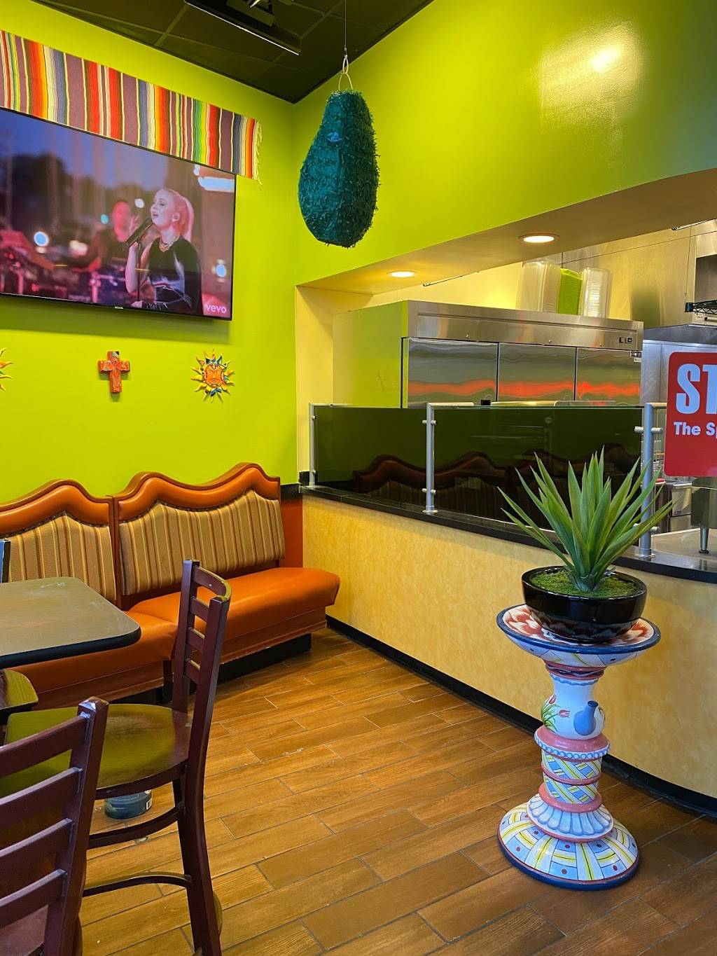 Fresh Bajas Mexican Grill | restaurant | 600 Kingstown Rd, Wakefield, RI 02879, USA | 4015157077 OR +1 401-515-7077
