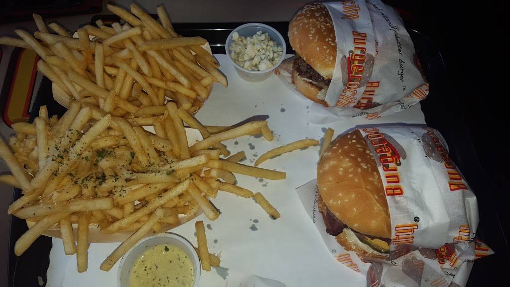 Burgerocity | restaurant | 157 Iron Point Rd, Folsom, CA 95630, USA | 9165889064 OR +1 916-588-9064
