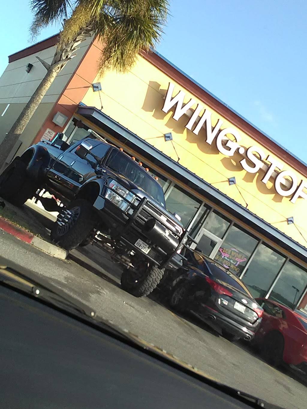 Wingstop | restaurant | 4918 Ayers St Ste 102, Corpus Christi, TX 78415, USA | 3618509464 OR +1 361-850-9464