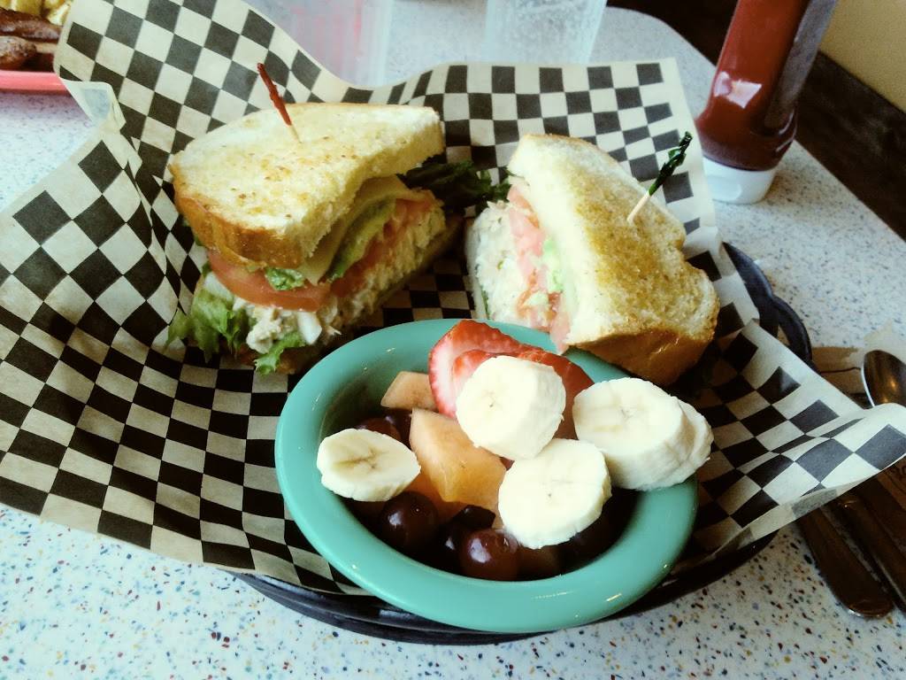 Pollys Pies Restaurant & Bakery | bakery | 4680 E Los Coyotes Diagonal, Long Beach, CA 90815, USA | 5625976076 OR +1 562-597-6076