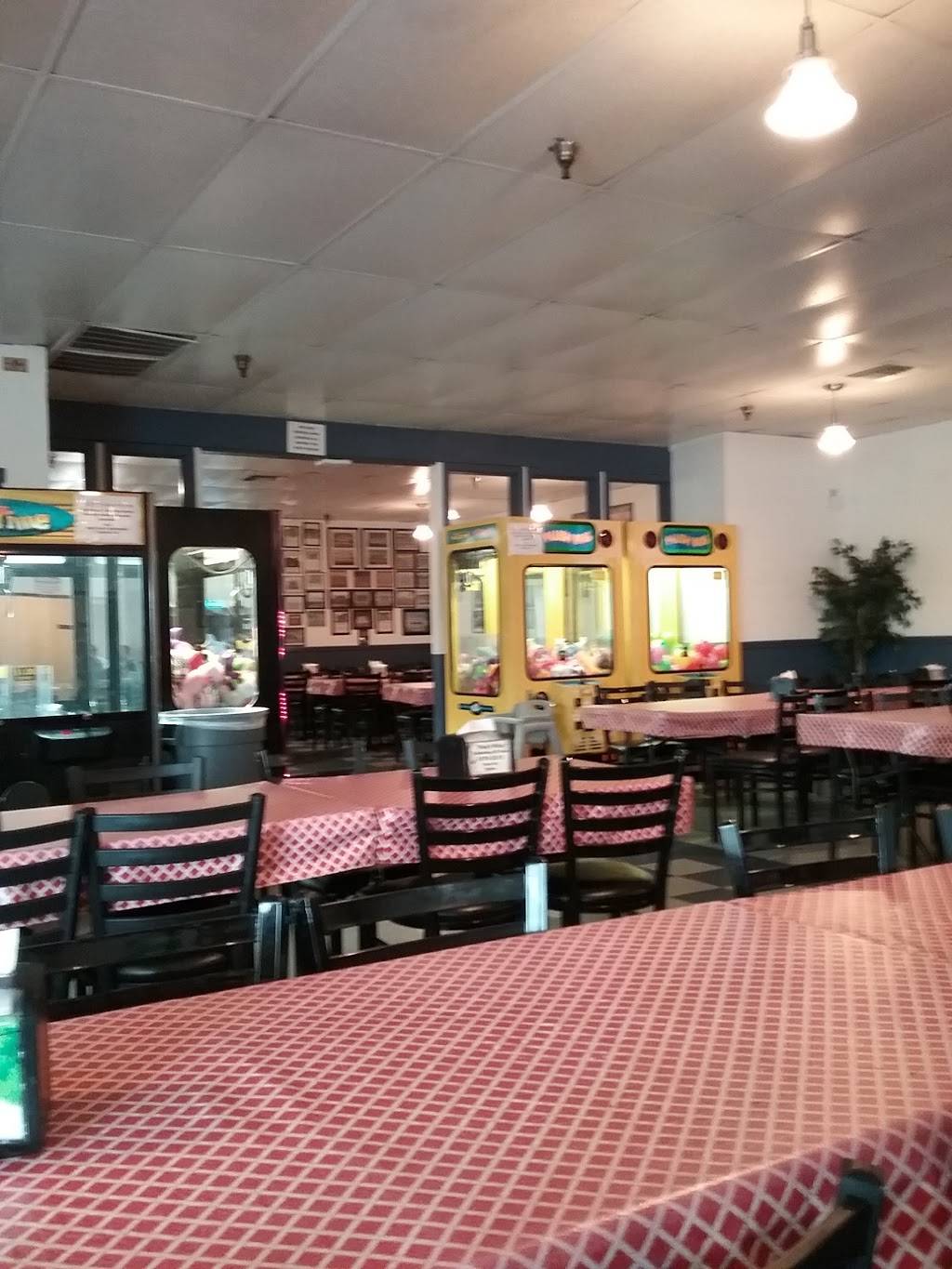 Tonys Pizza Parlor | restaurant | 1806 Cecil Ave, Delano, CA 93215, USA | 6617256678 OR +1 661-725-6678