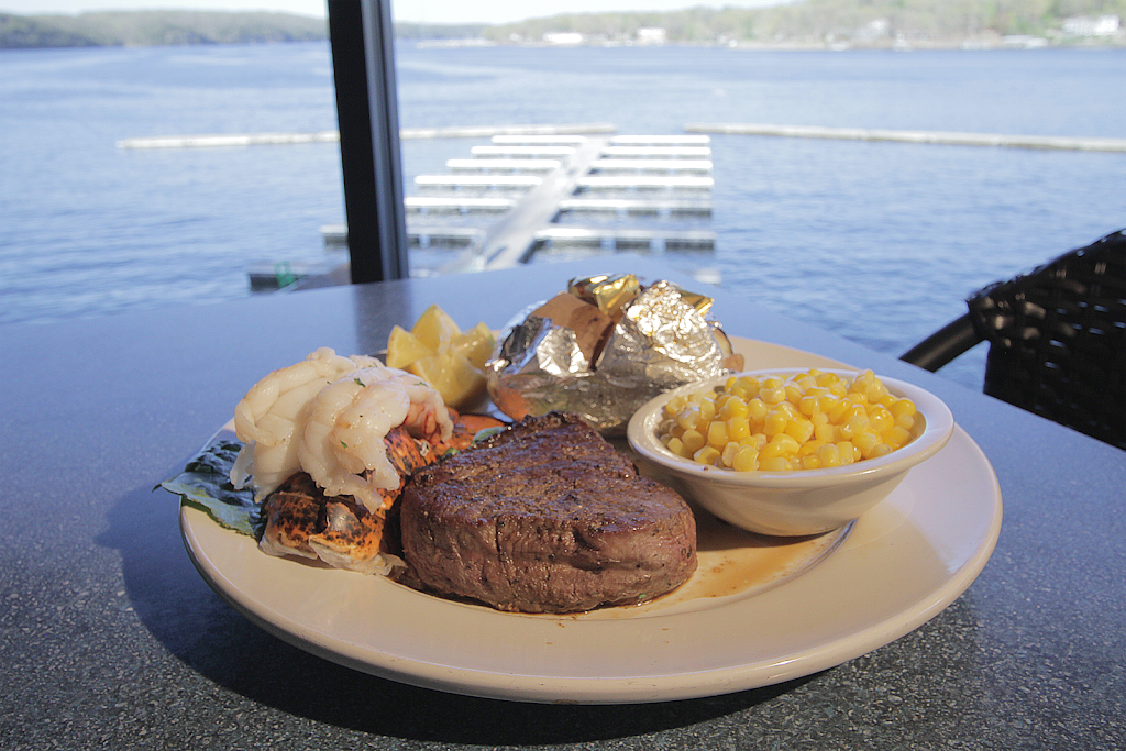 Paradise Tropical Restaurant and Bar | restaurant | 430 Tropical, Trails End Rd, Sunrise Beach, MO 65079, USA | 5733744777 OR +1 573-374-4777