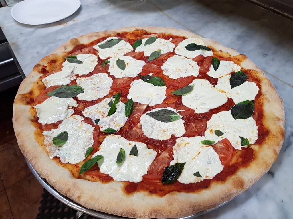 Giovannelis Pizza & Grill | restaurant | 60 Easton Ave, New Brunswick, NJ 08901, USA | 7322201220 OR +1 732-220-1220