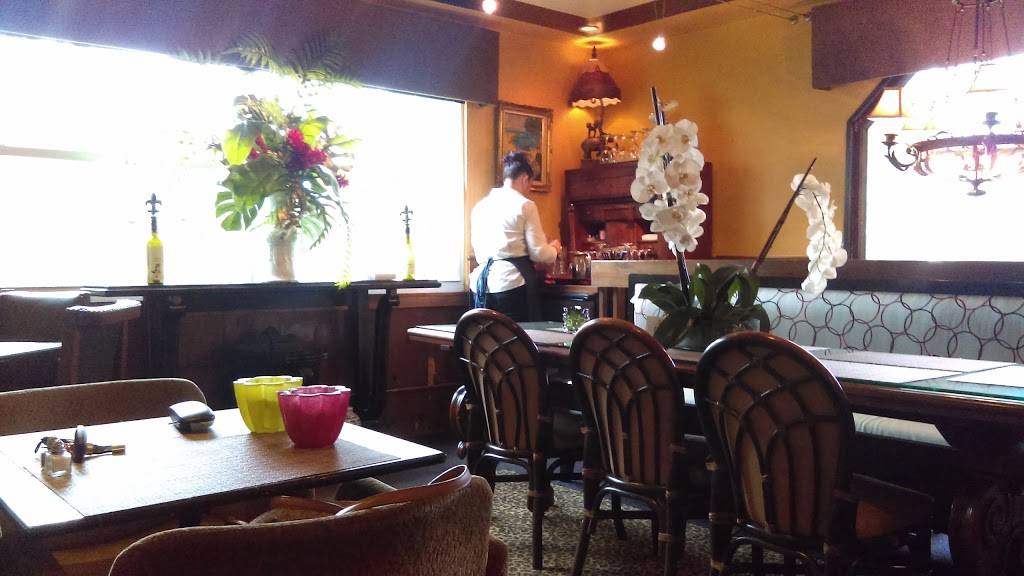 JIMMIES Chocolates & Cafe 47 | restaurant | 148 N Federal Hwy, Dania Beach, FL 33004, USA | 9549220441 OR +1 954-922-0441