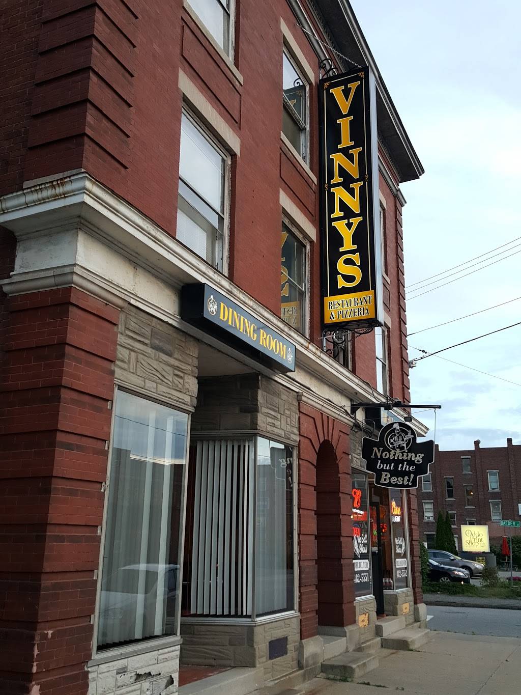 Vinnys Restaurant & Pizza | restaurant | 152 E Main St, Torrington, CT 06790, USA | 8604825551 OR +1 860-482-5551