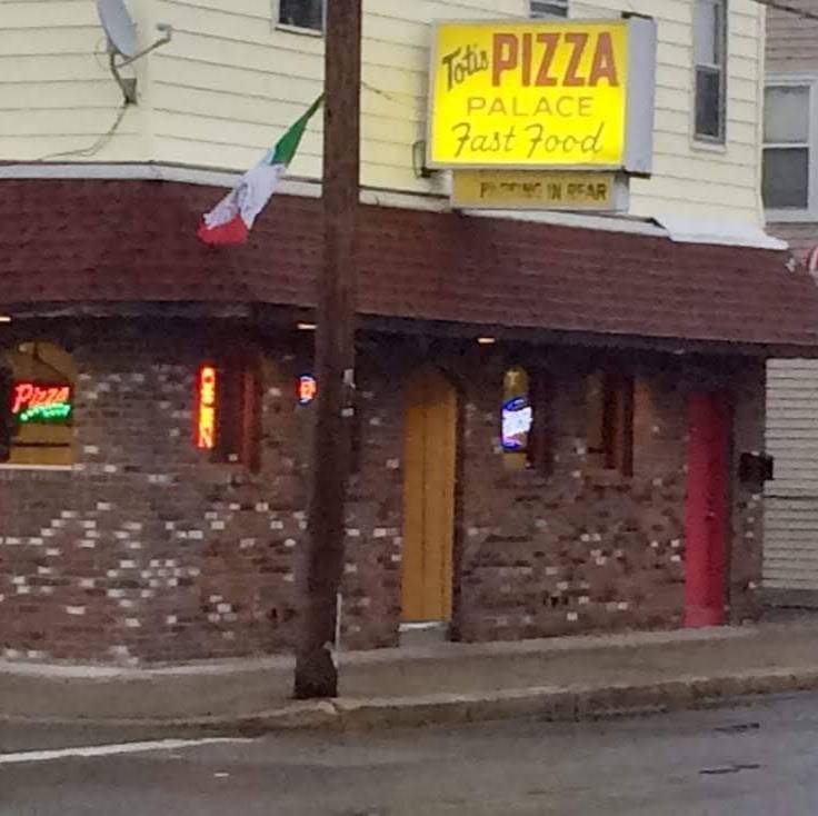 Totis pizza and grill Pawtucket | restaurant | 622 Central Ave, Pawtucket, RI 02861, USA | 4017289797 OR +1 401-728-9797