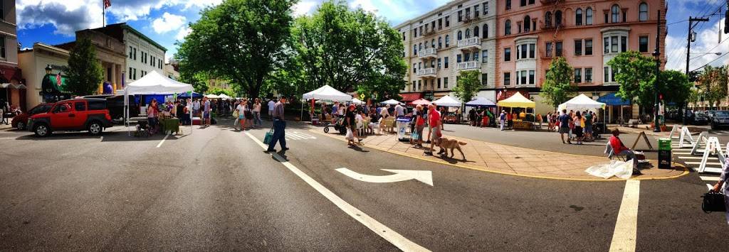 Hyde Park Farmers Market | restaurant | 2700 Erie Ave, Cincinnati, OH 45208, USA | 5136042492 OR +1 513-604-2492