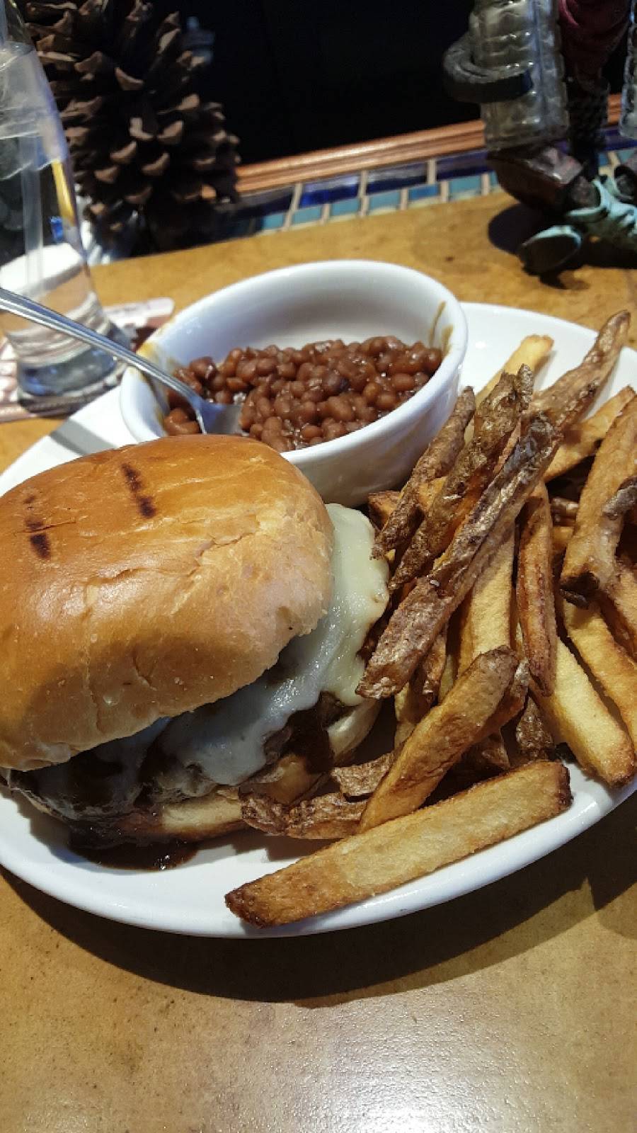 Knuckleheads Kafe | restaurant | 24208 Front St, Grand Rapids, OH 43522, USA | 4198320108 OR +1 419-832-0108