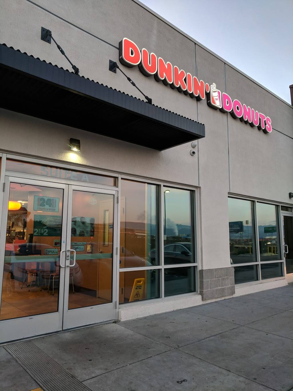 Dunkin Donuts | cafe | 180 S Airport Blvd, South San Francisco, CA 94080, USA | 6507429101 OR +1 650-742-9101