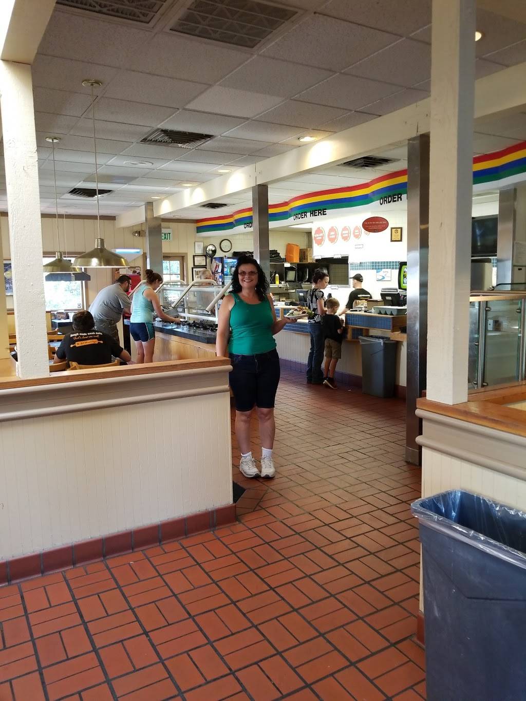 Round Table Pizza | meal delivery | 121 Hartnell Ave, Redding, CA 96002, USA | 5302249996 OR +1 530-224-9996