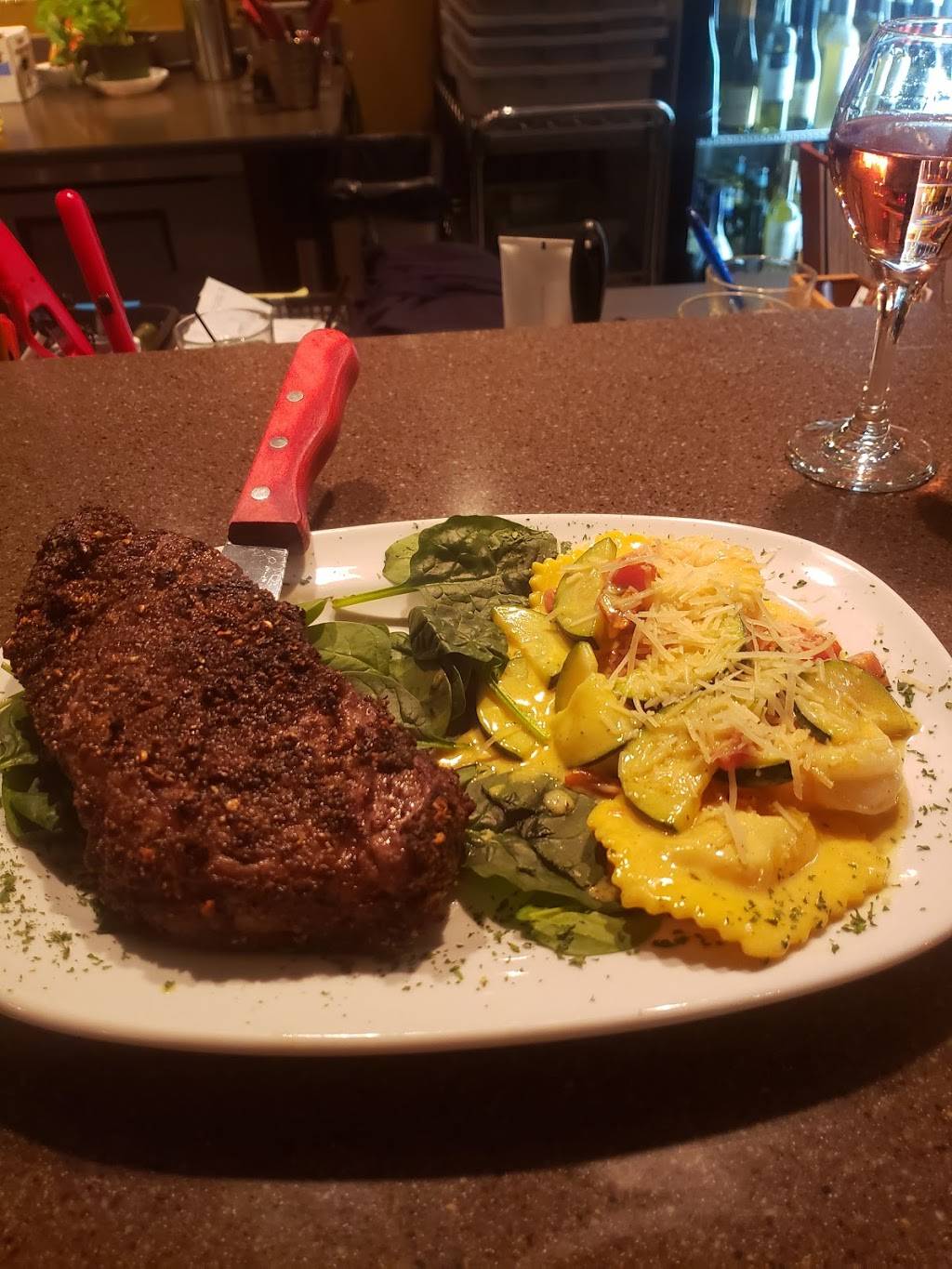 Shady Kates | restaurant | 333 Main St, La Crosse, WI 54601, USA | 6087843354 OR +1 608-784-3354