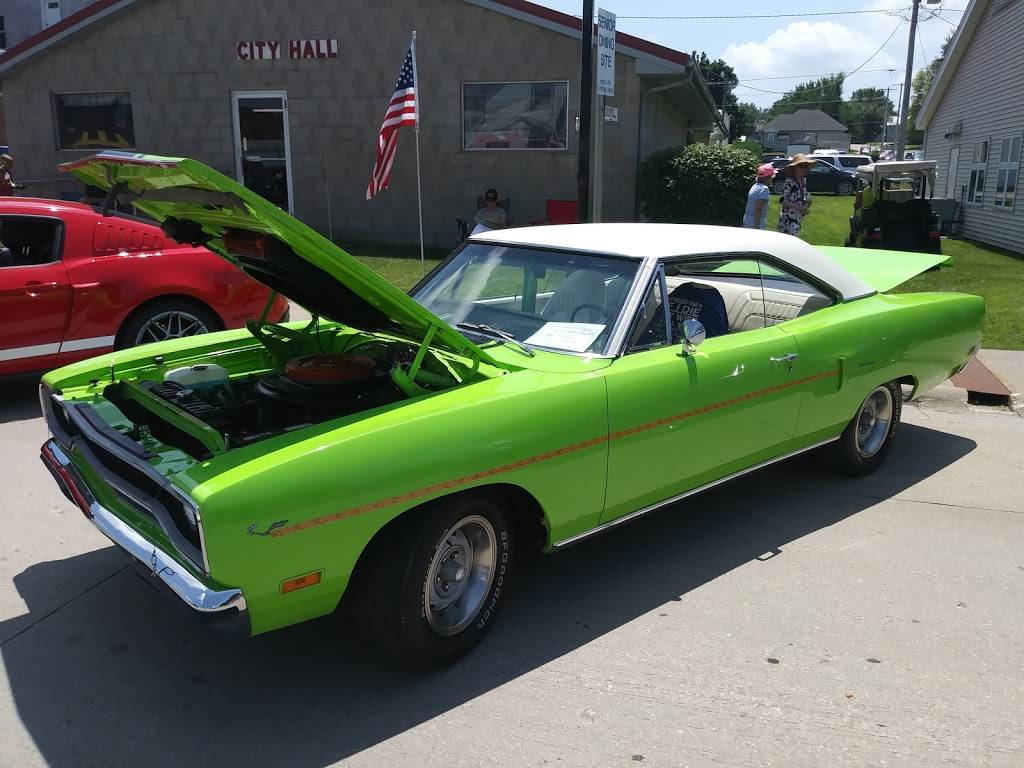 Bs Sports Bar & Grill - | restaurant | 214 Washington St, Victor, IA 52347, USA | 3196478888 OR +1 319-647-8888