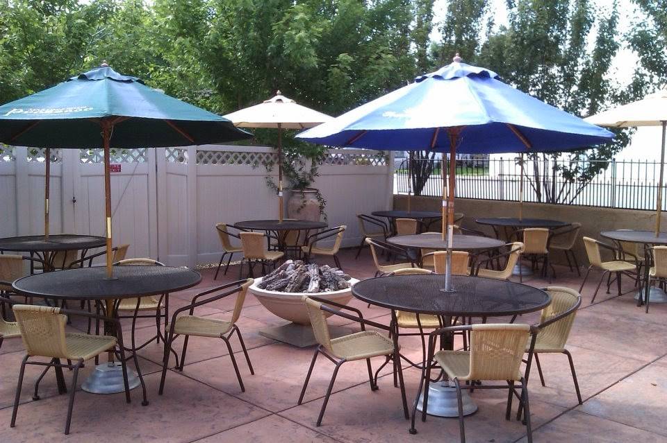 Bella Vita Ristorante | restaurant | 2620 N Main St, Elkhorn, NE 68022, USA | 4022891804 OR +1 402-289-1804