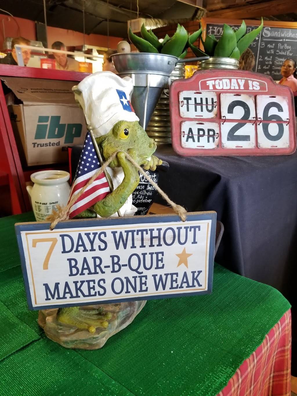 Howards BBQ & Catering | restaurant | 1002 Antelope St, Corpus Christi, TX 78401, USA | 3618821200 OR +1 361-882-1200