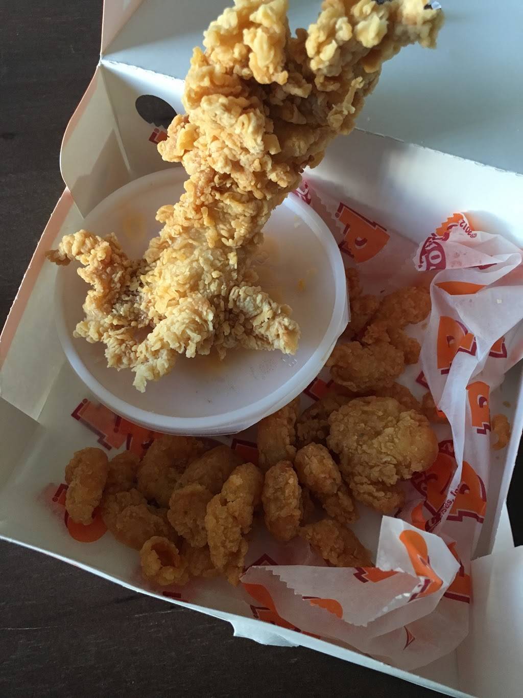 Popeyes Louisiana Kitchen | restaurant | 2216 E Fletcher Ave, Tampa, FL 33612, USA | 8139791936 OR +1 813-979-1936
