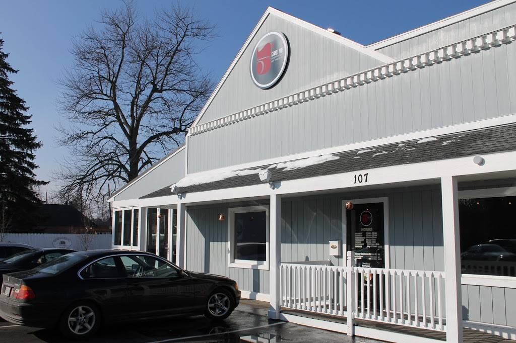 5th Street Pub | restaurant | 105 W 5th St, Perrysburg, OH 43551, USA | 4199319933 OR +1 419-931-9933