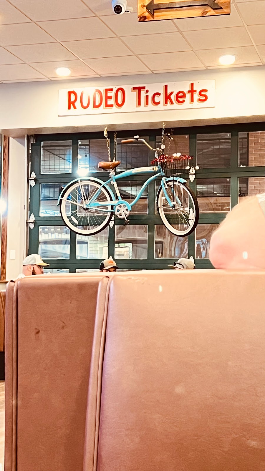 Mustang Sallys | restaurant | 634 Main St, Deadwood, SD 57732, USA | 6055782025 OR +1 605-578-2025