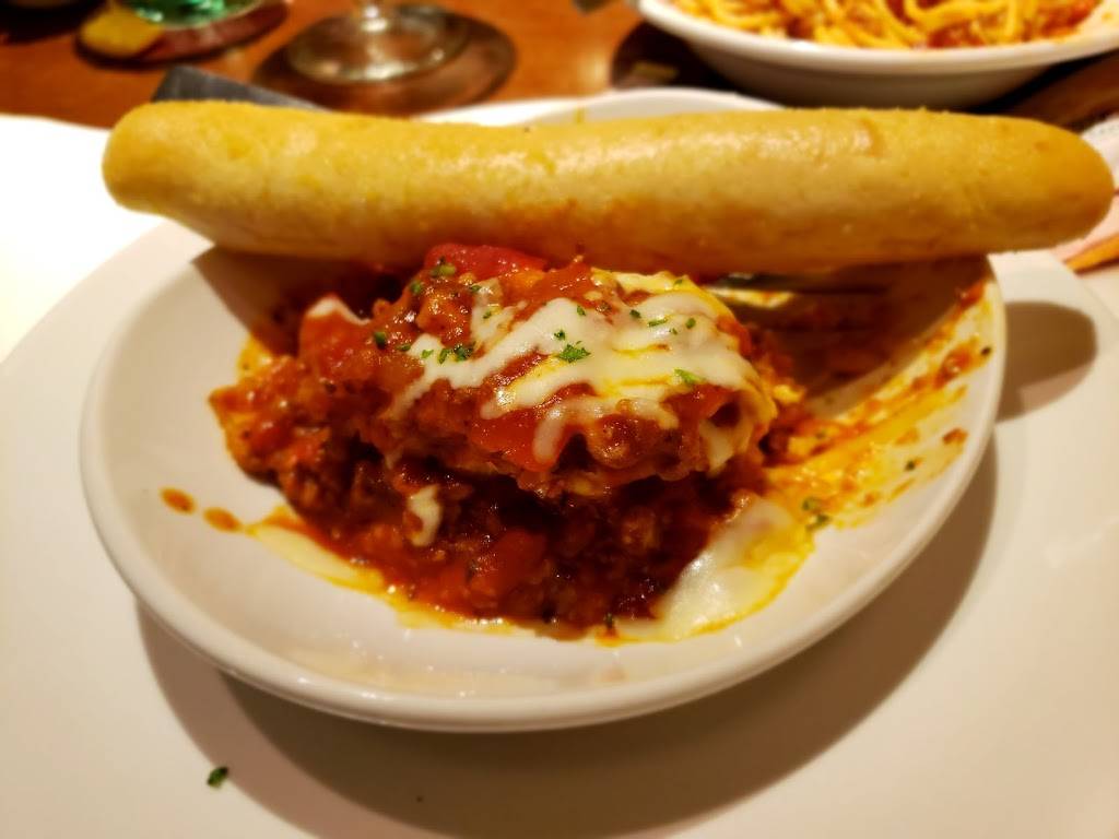 Olive Garden Italian Restaurant | meal takeaway | 8155 E Washington St, Indianapolis, IN 46219, USA | 3178950800 OR +1 317-895-0800