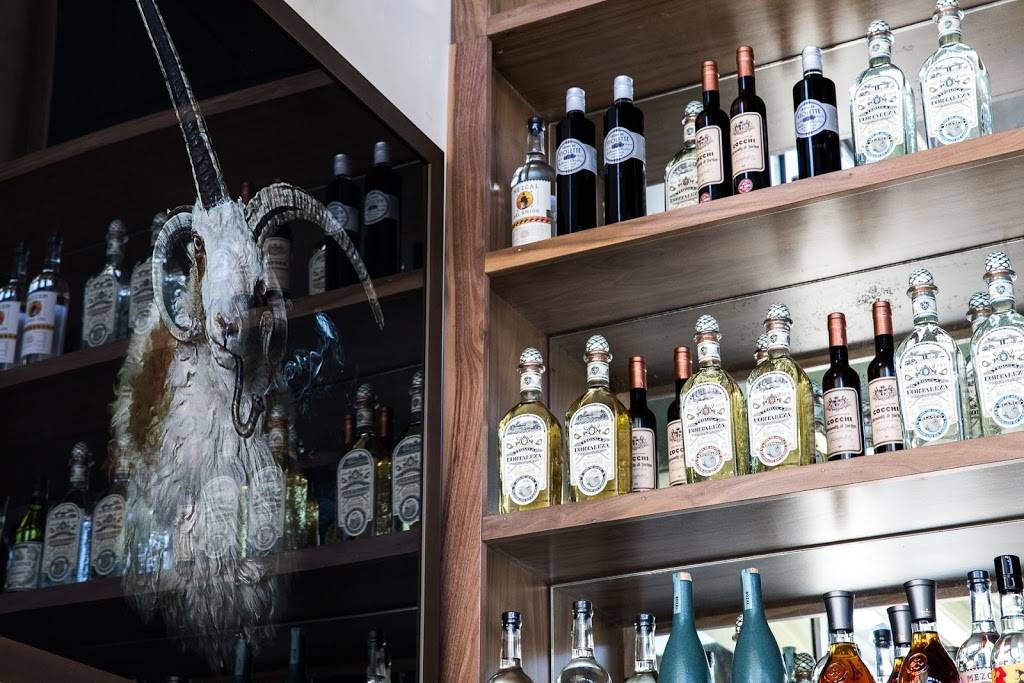 Violets | restaurant | 2301 Clement St, San Francisco, CA 94121, USA | 4156824861 OR +1 415-682-4861