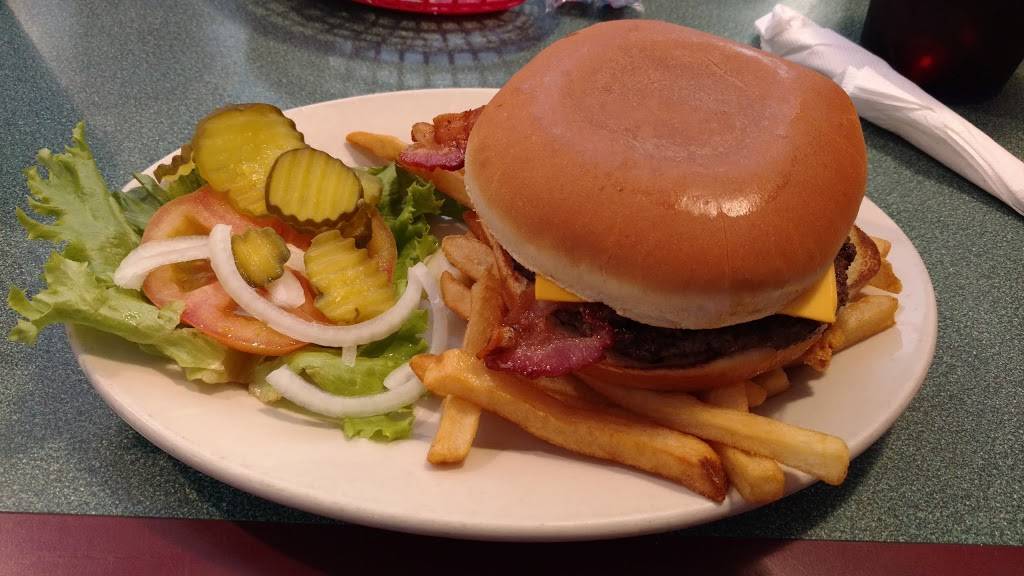 Baytown Seafood | restaurant | 8765 TX-35, Van Vleck, TX 77482, USA | 9793230444 OR +1 979-323-0444