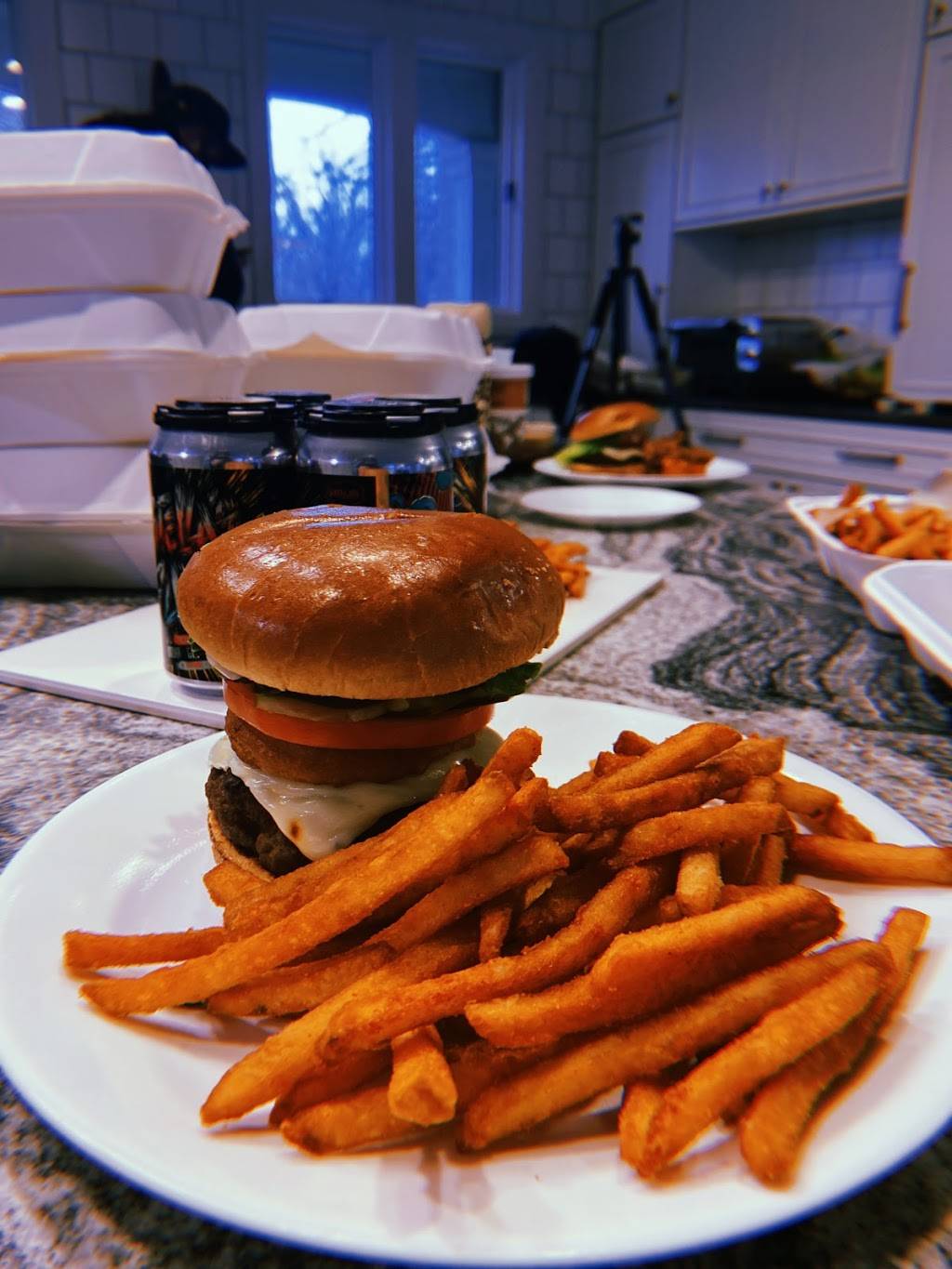 Stellas Cloud Kitchen - Kalamazoo | restaurant | 300 E Water St, Kalamazoo, MI 49007, USA | 2692100075 OR +1 269-210-0075