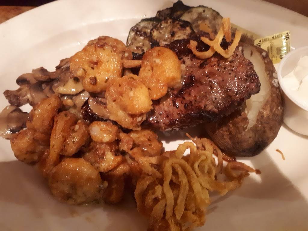 Saltys Pub & Bistro | restaurant | 215 Guideboard Rd, Clifton Park, NY 12065, USA | 5183711120 OR +1 518-371-1120