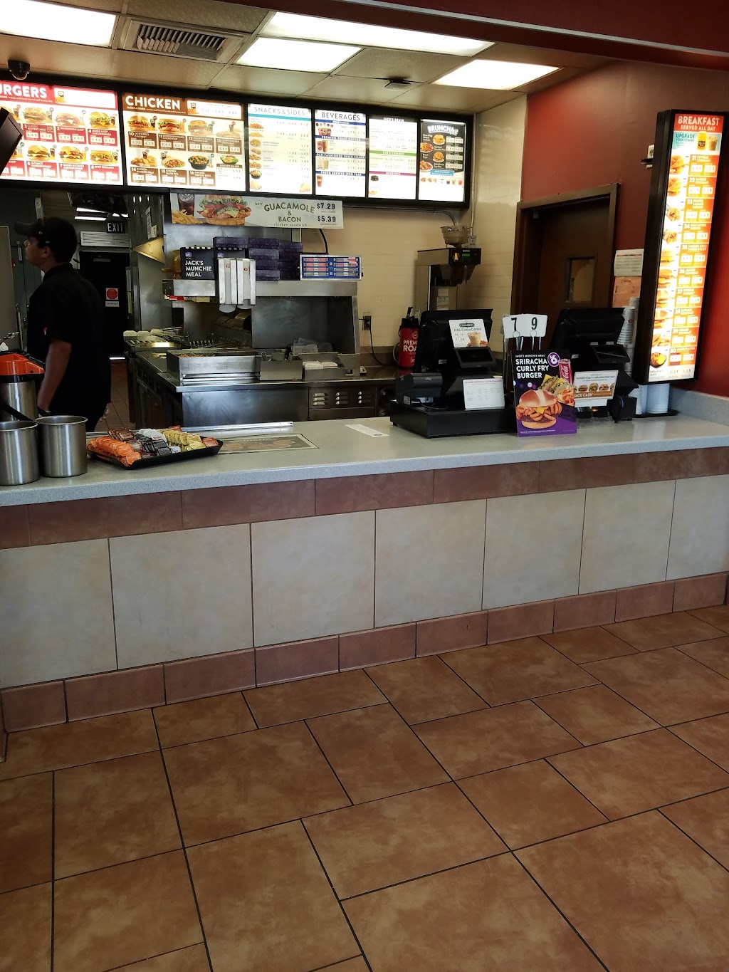 Jack in the Box | restaurant | 2678 W 16th St, Yuma, AZ 85364, USA | 9287826266 OR +1 928-782-6266