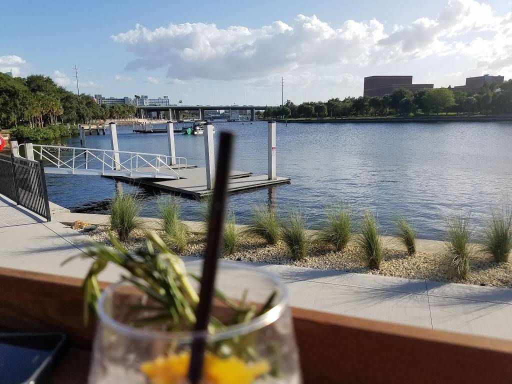 Stones Throw | restaurant | 304 W 7th Ave, Tampa, FL 33602, USA | 8133283910 OR +1 813-328-3910