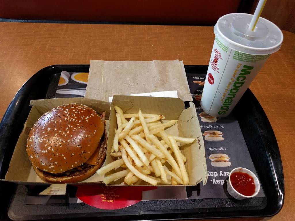 McDonalds | cafe | 2780 Tecumseh Rd E, Windsor, ON N8W 1G6, Canada | 5199453634 OR +1 519-945-3634