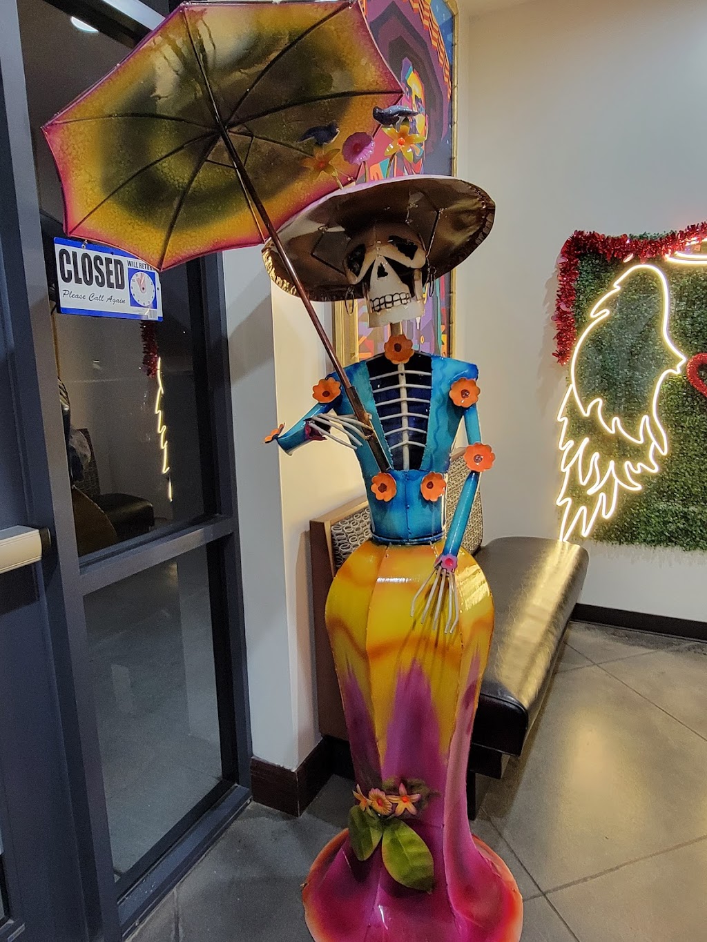 Casa Mariachi | restaurant | 2303 W Wyatt Earp Blvd, Dodge City, KS 67801, USA | 6208015040 OR +1 620-801-5040