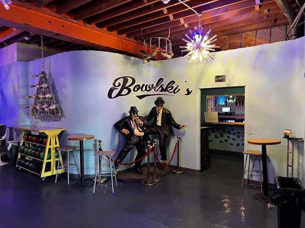 Bowlskis Lakewood Theater | restaurant | 1825 Abrams Pkwy, Dallas, TX 75214, USA | 2144341113 OR +1 214-434-1113