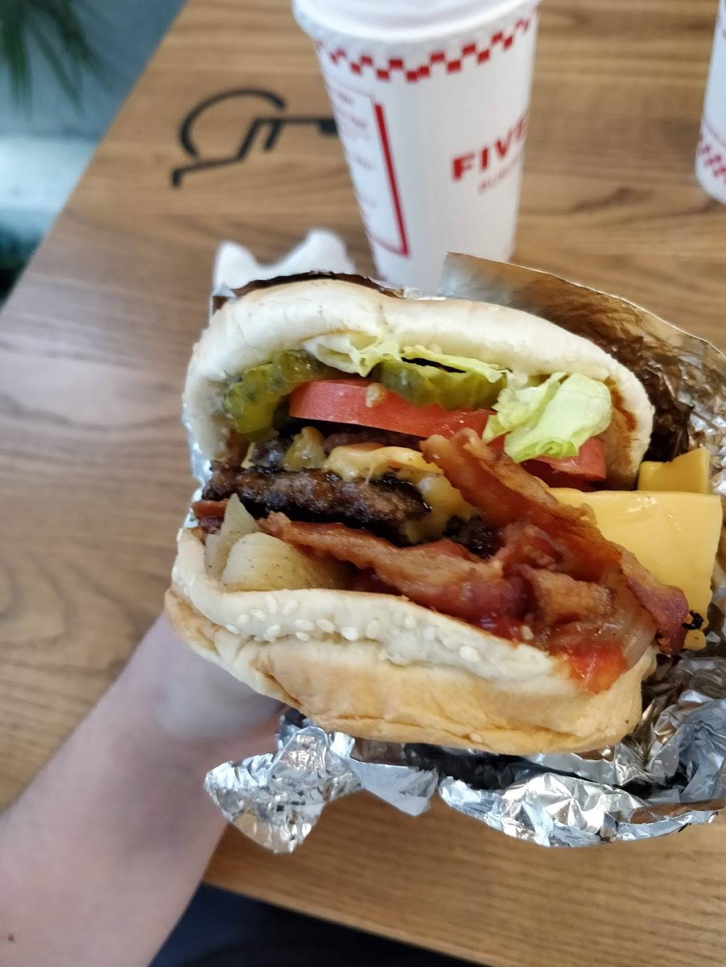 Five Guys | meal takeaway | 15651 Pines Blvd, Pembroke Pines, FL 33027, USA | 9542513048 OR +1 954-251-3048