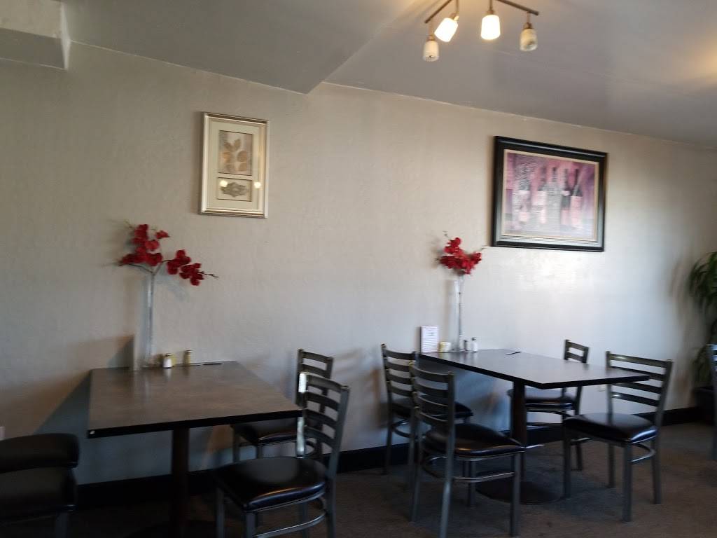 Trolly Car Rotisserie | restaurant | 10961 Merritt St, Castroville, CA 95012, USA | 8316320182 OR +1 831-632-0182