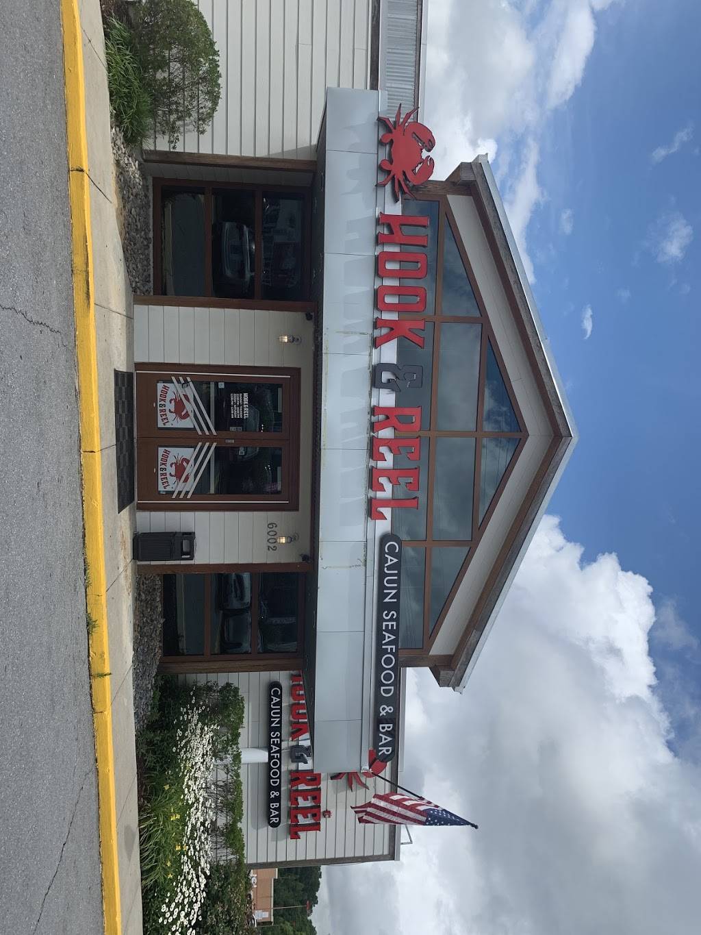 Hook & Reel Cajun Seafood and Bar | restaurant | 6002 Greenbelt Rd, Greenbelt, MD 20770, USA | 2402414825 OR +1 240-241-4825