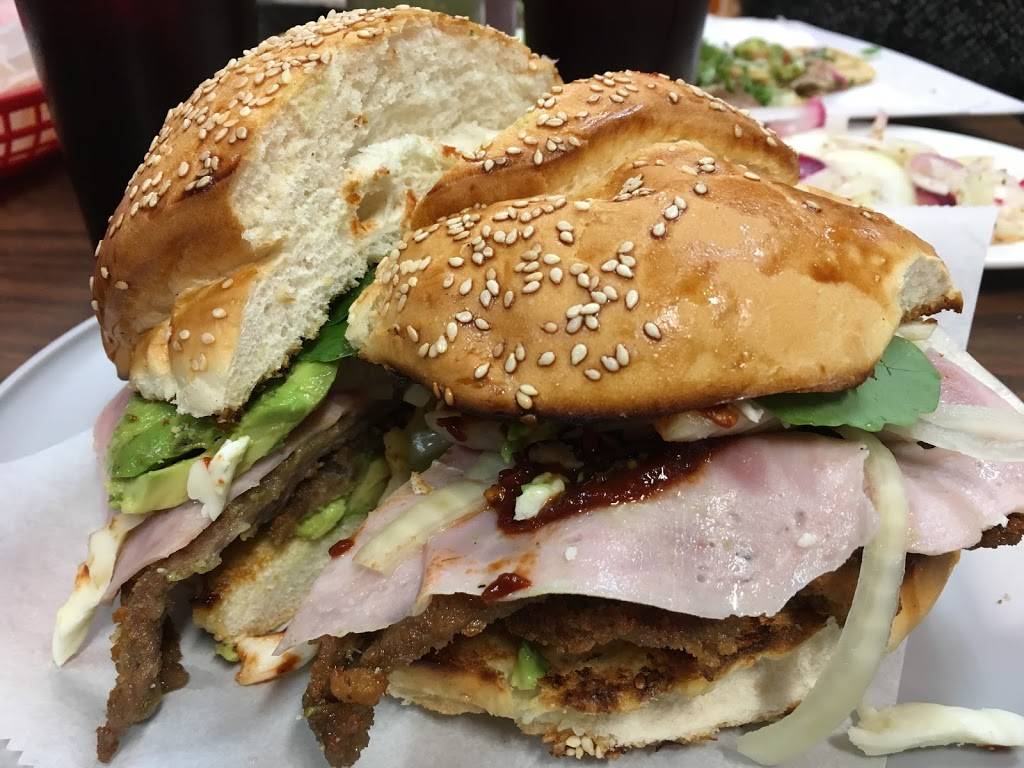 El Tlaxcalteca Restaurant | restaurant | Milwaukee, WI 53204, USA | 4143128436 OR +1 414-312-8436